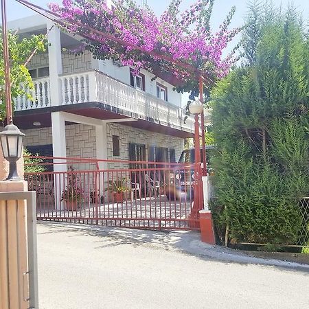 Aparthotel Monterria Bar Exterior foto